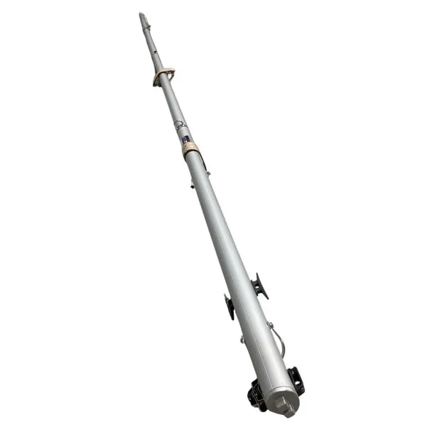 CFJ CAL JRV Mast - Unrigged