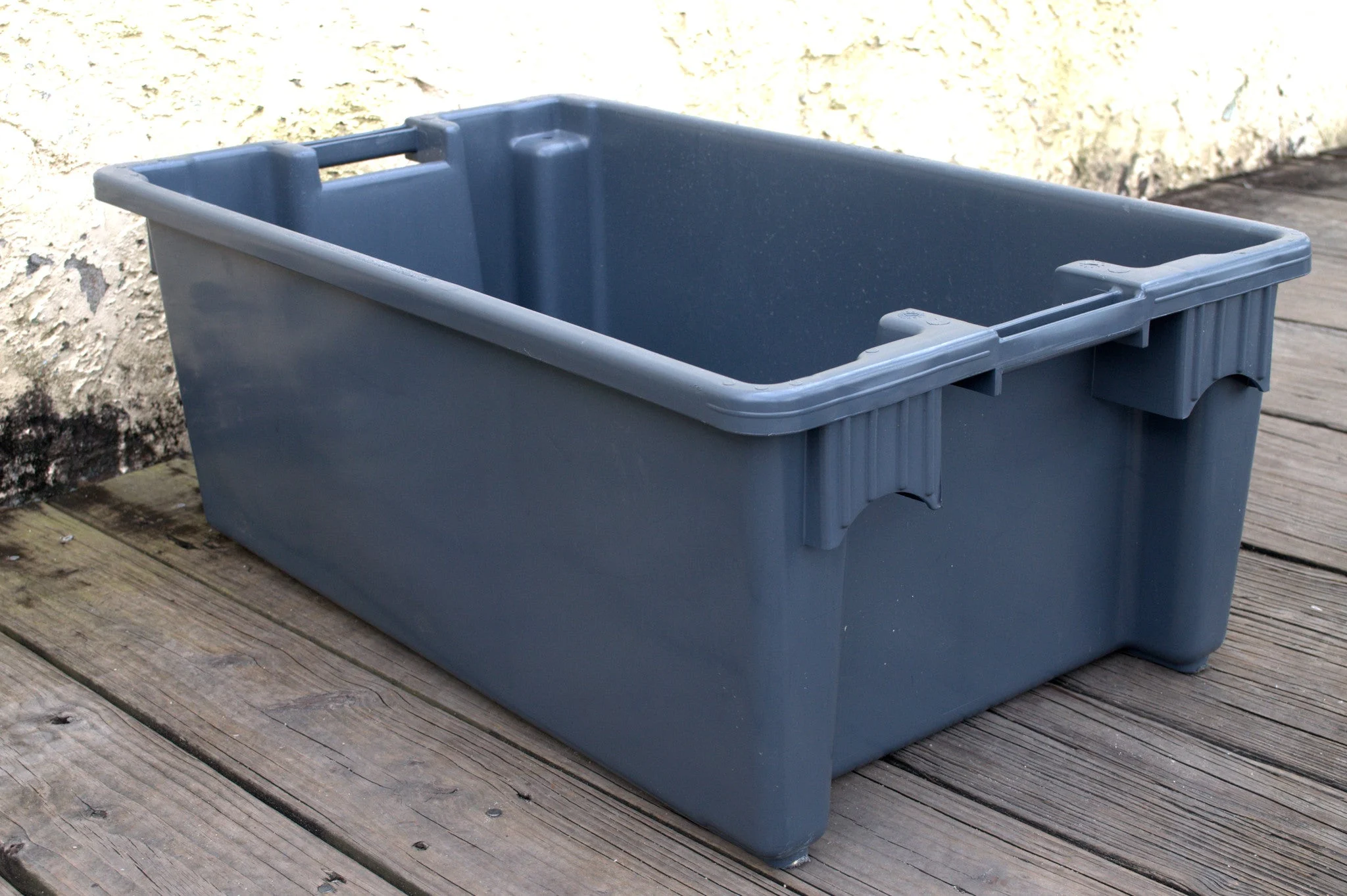 Stackable Fish Tote